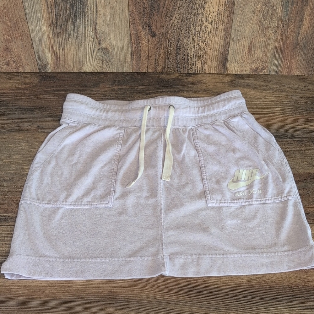 Nike Women's Soft Lavender Mini Skirt S                   M215